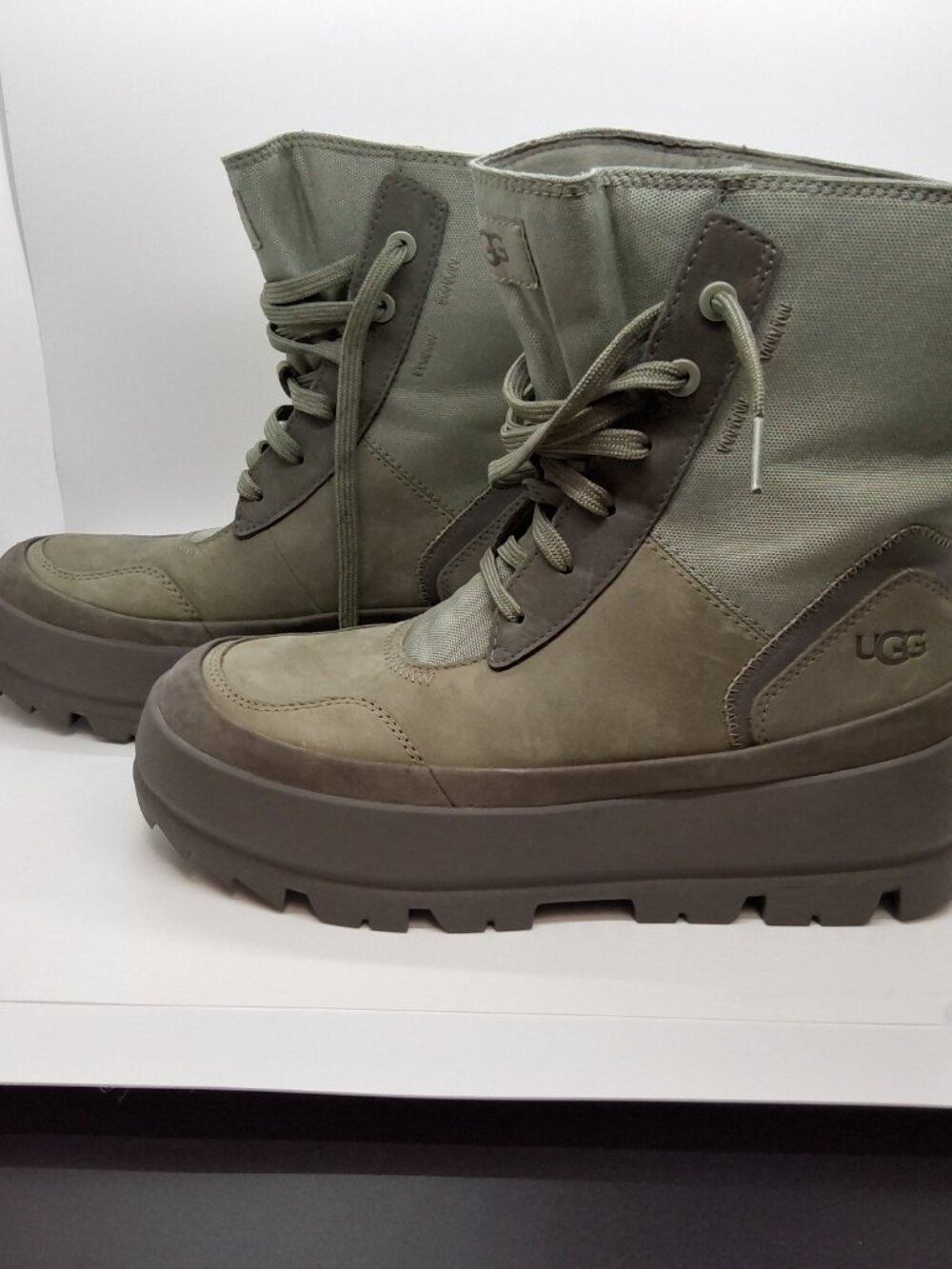 UGG Women's Boot "THE LUG" Moss Green, Waterproof. Size 6.5. New w/Out Box - Picture 5 of 16